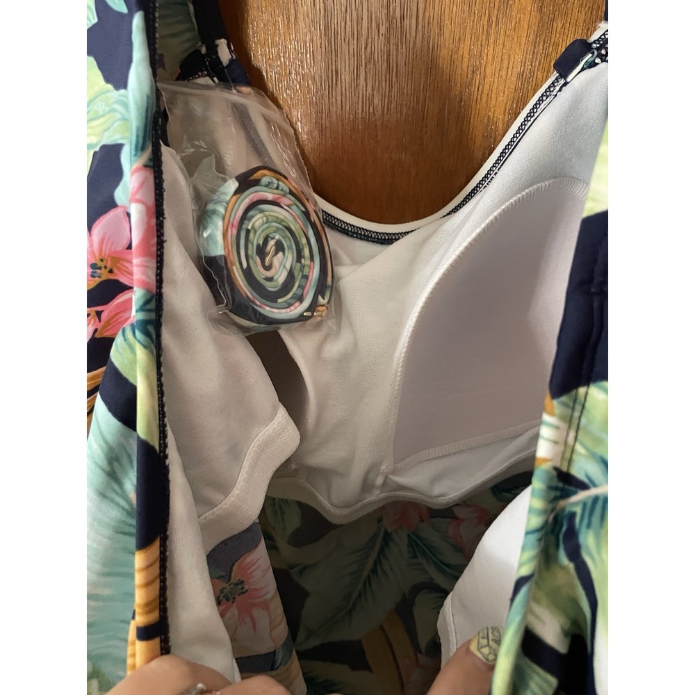 Kona Sol Navy Tropical Floral Tank Top - Picture 4 of 6